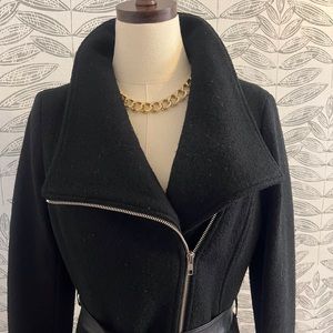 Soia & Kyo Black Boucle zip front coat - Size M- Excellent Condition